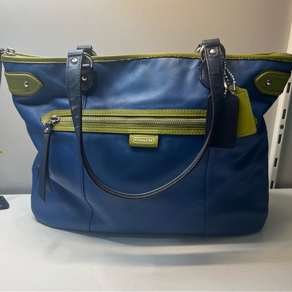 RARE Coach Daisy Spectator Emma Leather Tote in Moonlight Blue With Green Trim - Picture 2 of 14